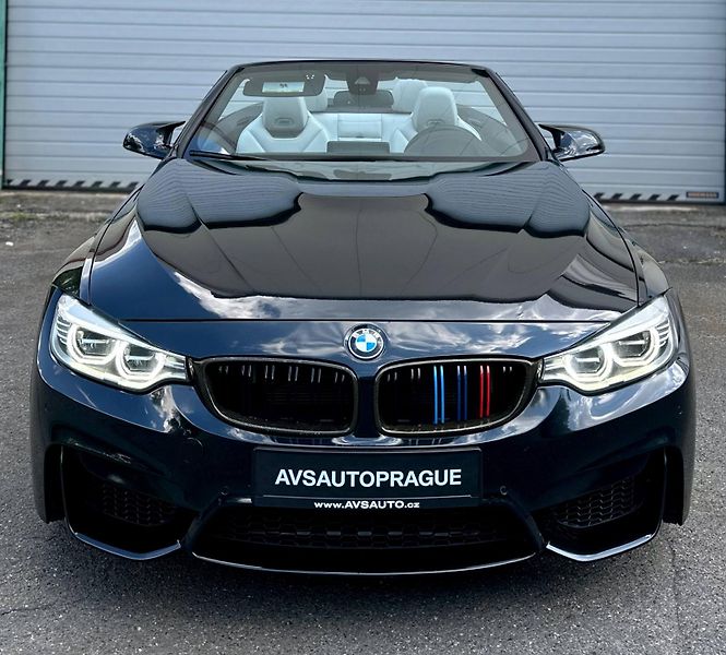 BMW M4 (2017) F83 3.0 317 KW 101TKM MANUAL  - fotka 2 z 35