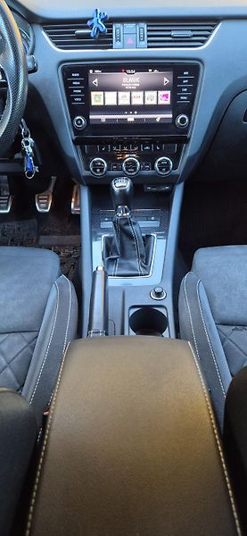 Škoda Octavia (2018) 3 RS - fotka 18 z 18