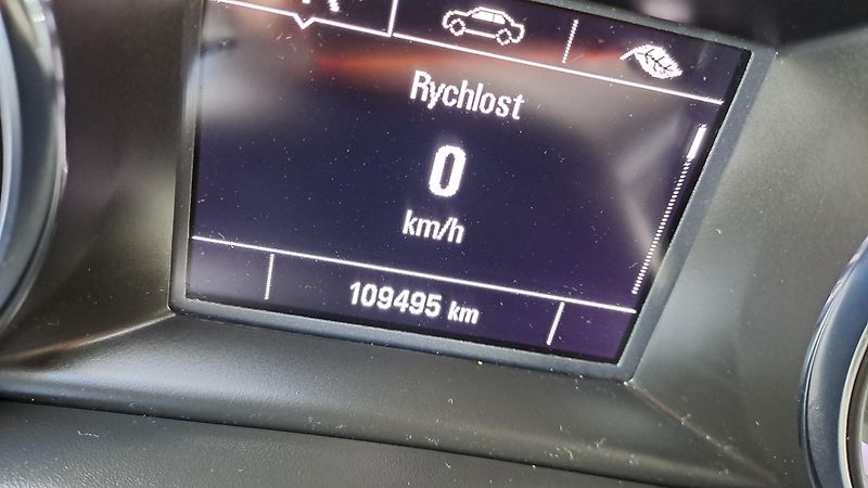 Opel Insignia 1.6 CDTI Edition Sport NAVI - fotka 22 z 29