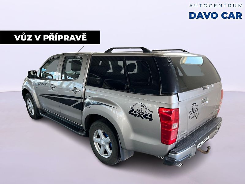 Isuzu D-Max 2,5 BiTDI Double Cab 4x4 - fotka 4 z 12