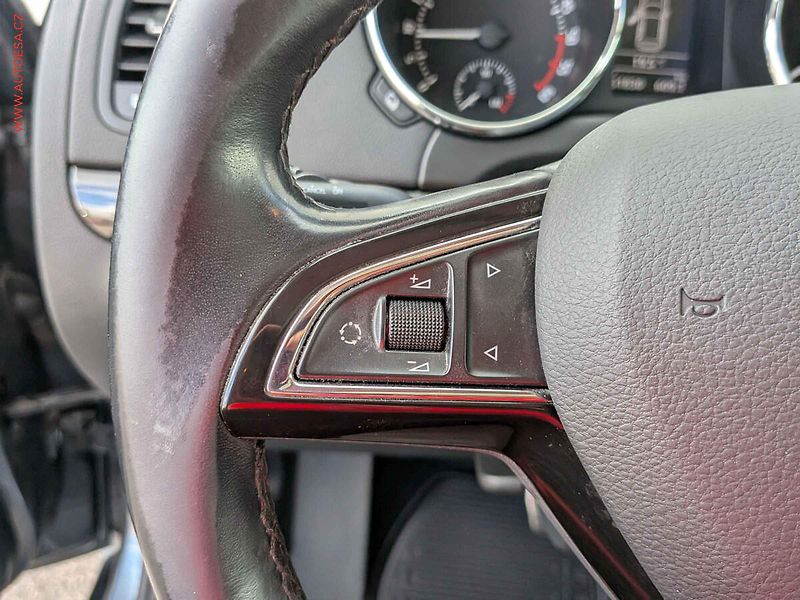 Škoda Yeti (2014) 2.0TDi 4x4, 1.maj, AT, navi - fotka 13 z 16