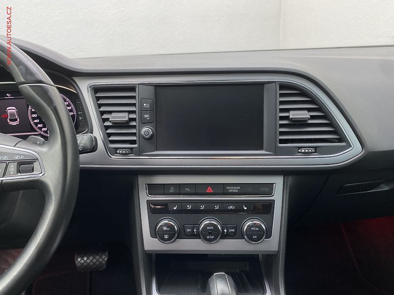 Seat Leon (2019) 1.5 TSi, Xcellence, DSG - fotka 12 z 19