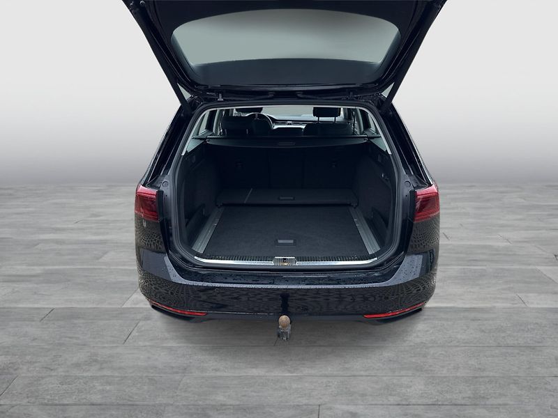 Volkswagen Passat 2.0TSI Matrix ACC Kamera Taž - fotka 13 z 14