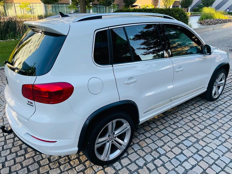 Volkswagen Tiguan 1.4TSI 4x4 MAN SERVISKA TAŽNÉ - fotka 11 z 52