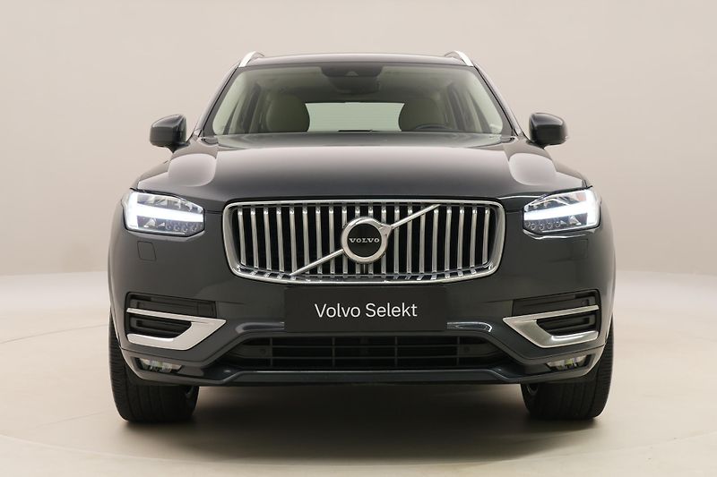Volvo XC90 B5 AWD INSCRIPTION AUT CZ 7m - fotka 16 z 49