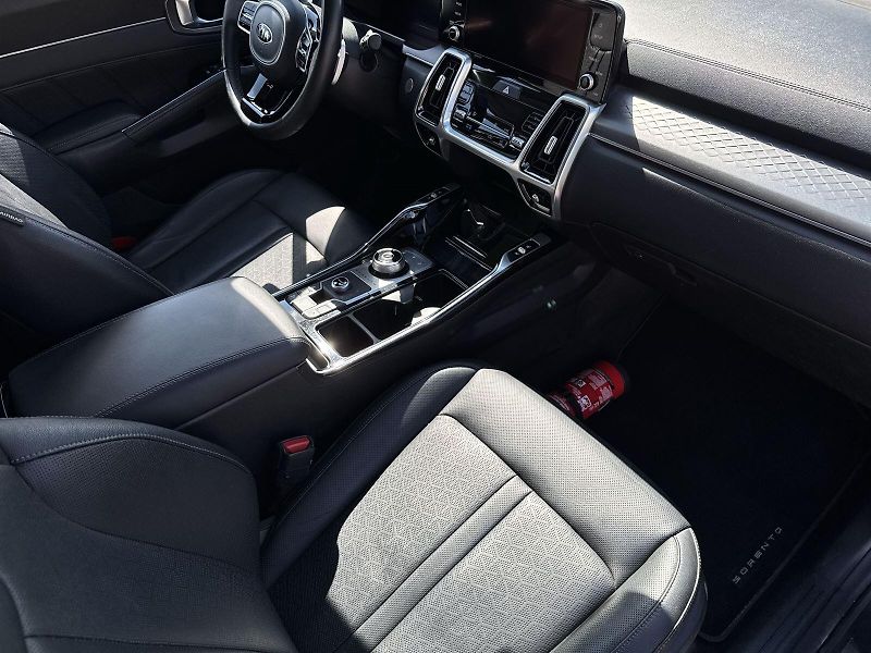 Kia Sorento (2021) 1.6 T-GDi PHEV Aut. - fotka 9 z 35