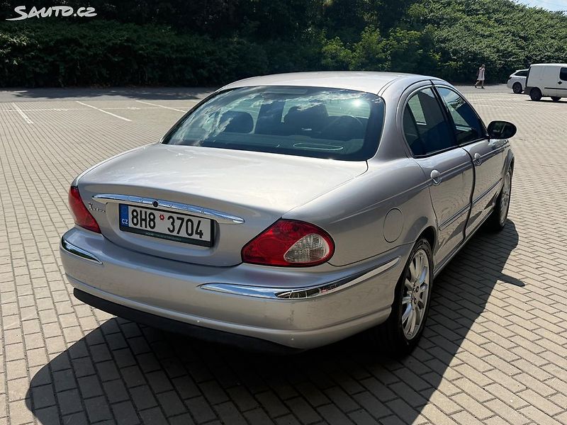 Jaguar X-Type (2002) 2.1 V6 114kw Manuál Nová STK - fotka 5 z 22