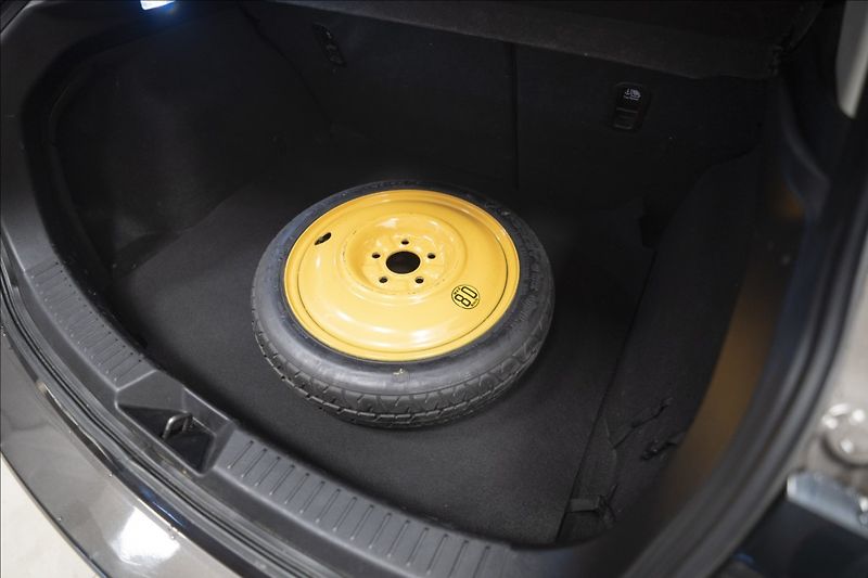 Mazda 3 2,0 SKYACTIV NAVI TAŽNÉ ČR - fotka 37 z 38