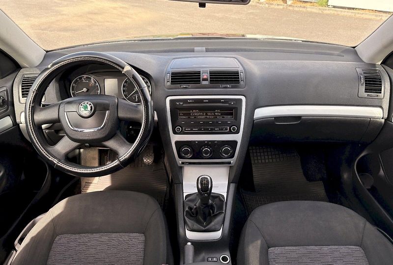 Škoda Octavia (2011) TSI 90 kW Ambition - tažné - fotka 8 z 22