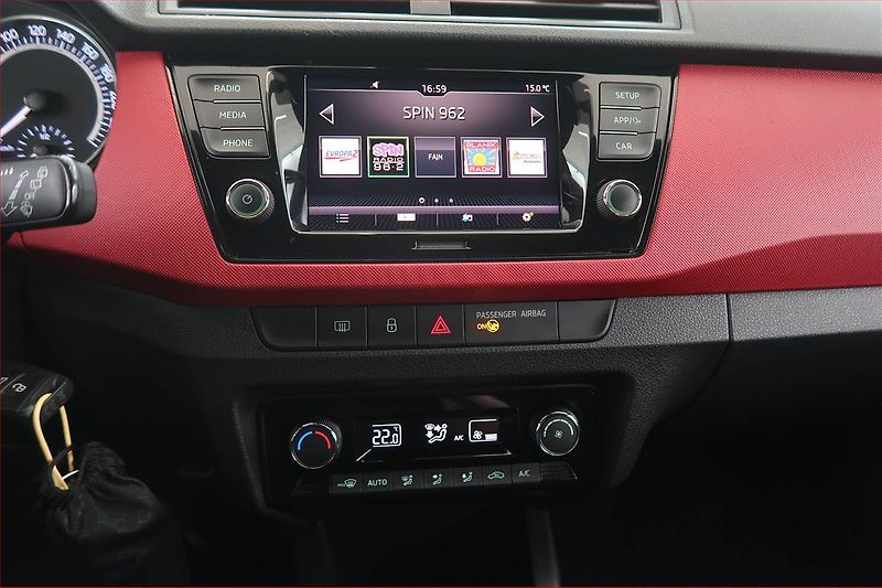 Škoda Fabia (2019) Monte Carlo 1.0 TSI - fotka 12 z 16