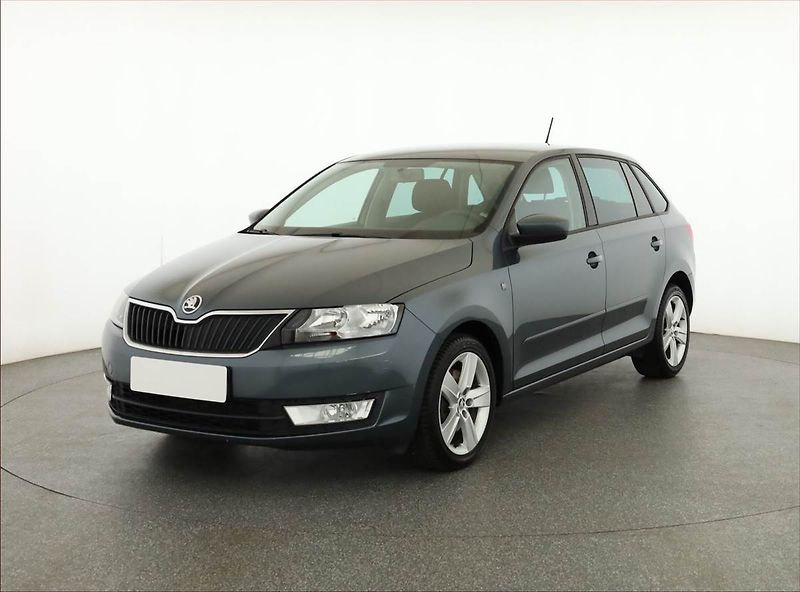 Škoda Rapid (2014) Spaceback 1.2 TSI, Tempomat - fotka 2 z 18