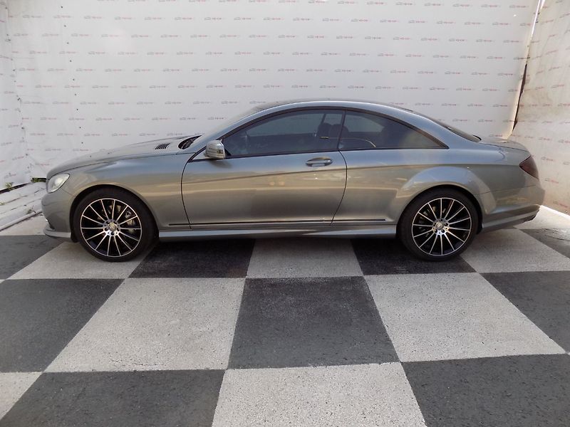 Mercedes-Benz CL (2010) 500 AMG/4-Matic/Designo/ - fotka 2 z 42