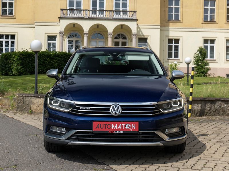 Volkswagen Passat 162kW Alltrack DCC NezTop 360 - fotka 2 z 42