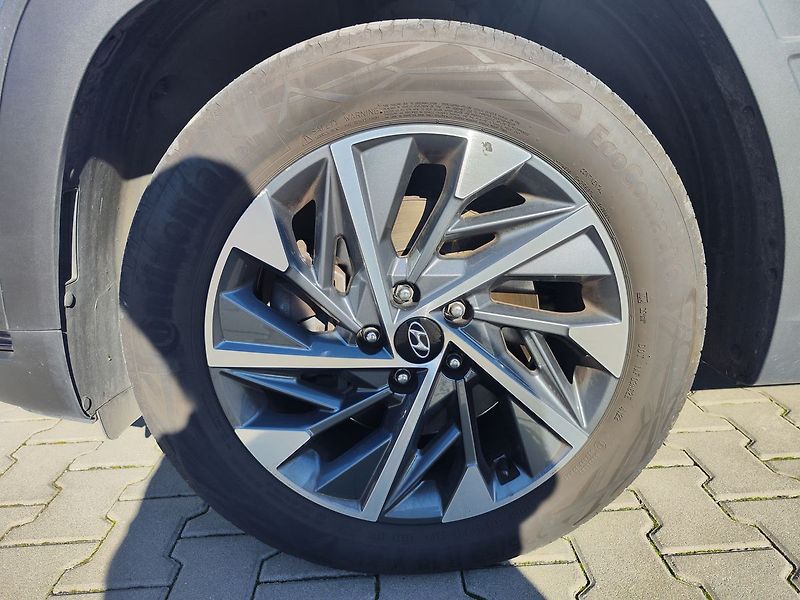 Hyundai Tucson 1.6 T-GDI/110kW Style DCT - fotka 35 z 38
