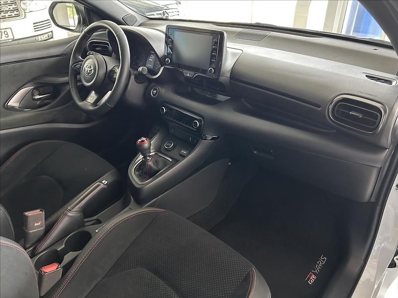 Toyota GR Yaris 1,6   ČR,CIRCUIT PACK,FULL PPF - fotka 9 z 36