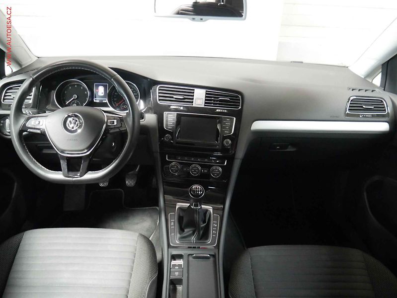 Volkswagen Golf (2015) 1.4 TSi R-Line, CUP - fotka 11 z 23