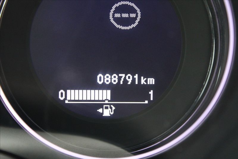 Honda HR-V 1,5 V-TEC  ELEGANCE - fotka 9 z 32