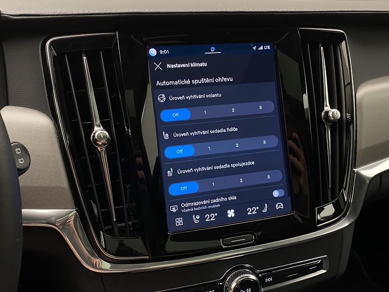 Volvo V90 T8 AWD RECHARGE DARK PLUS AUT - fotka 45 z 65