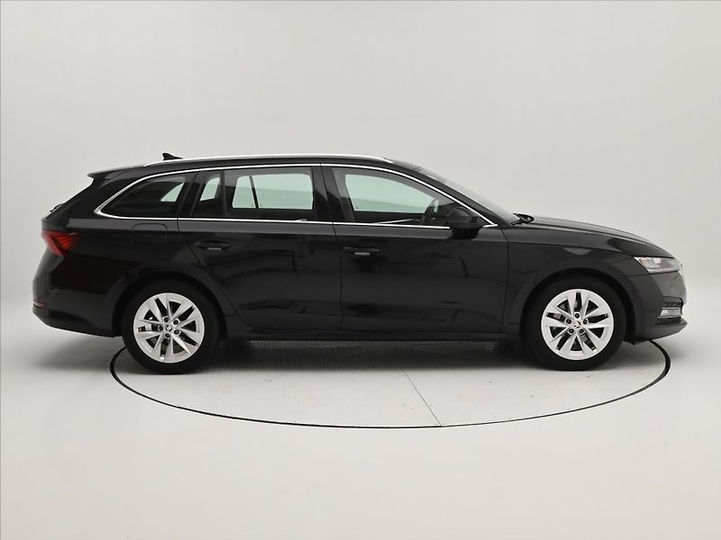 Škoda Octavia 2,0 TDI 110 kW DSG Style Záruk - fotka 4 z 31