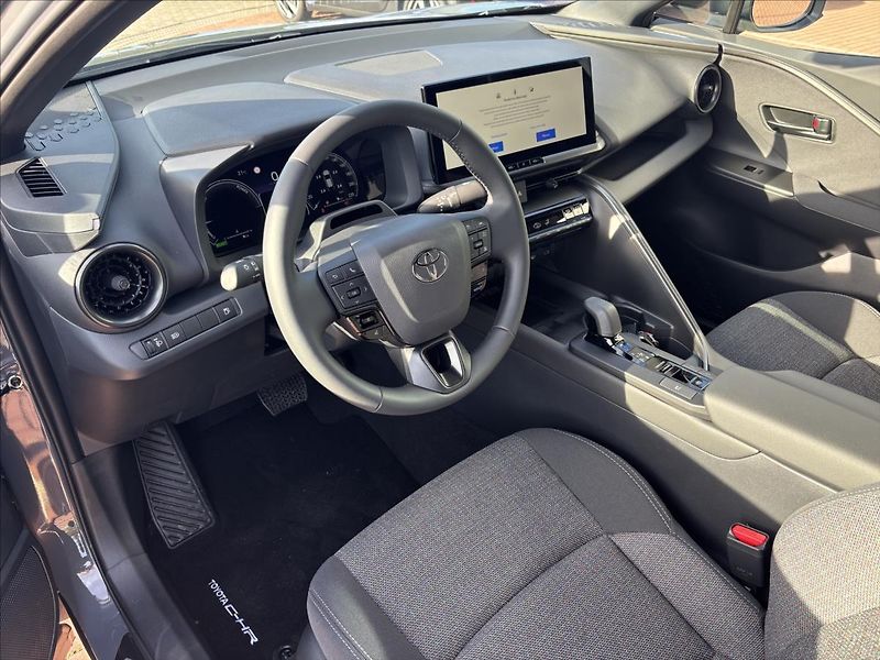 Toyota C-HR (2026) 1,8   1.8 HEV Style - fotka 10 z 11