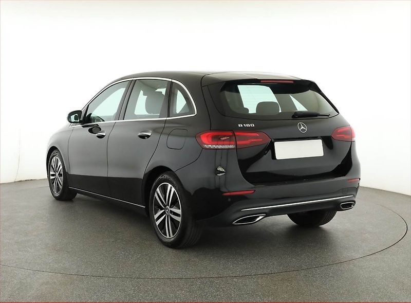 Mercedes-Benz Třídy B (2020) B 180 - fotka 4 z 21