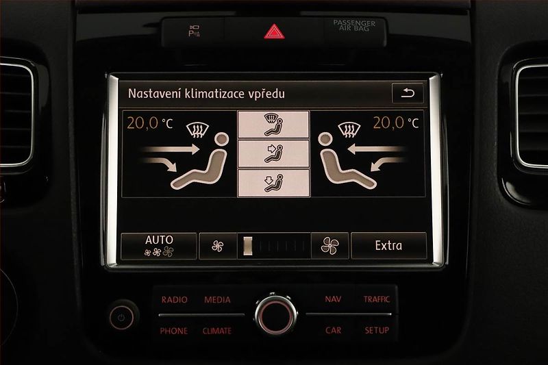 Volkswagen Touareg (2014) R-Line 3.0 TDI, 4X4, Automat - fotka 15 z 22