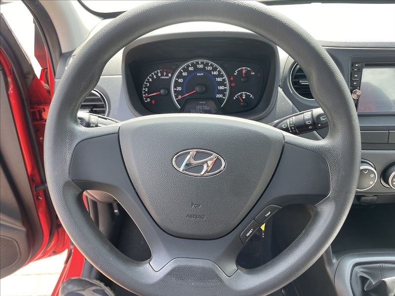 Hyundai i10 1,0 i 49kw ESP CZauto 1maj. - fotka 14 z 35