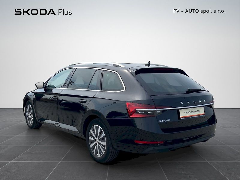 Škoda Superb (2023) 2.0 TDI 110kW DSG Style Plus c - fotka 30 z 36