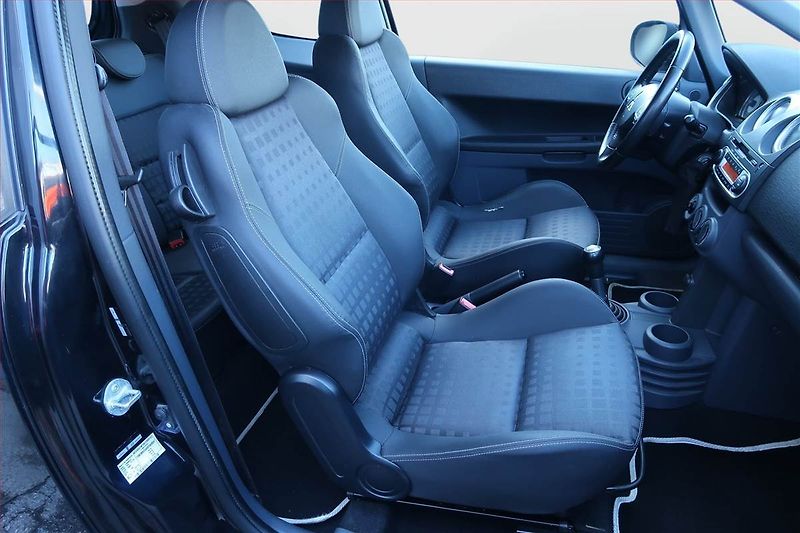 Mitsubishi Colt (2013) 1.3, Tempomat, Vyhř. sedaček - fotka 9 z 19