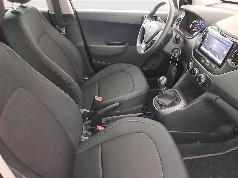 Hyundai i10 (2018) 1.0, Serv.kniha - fotka 9 z 16