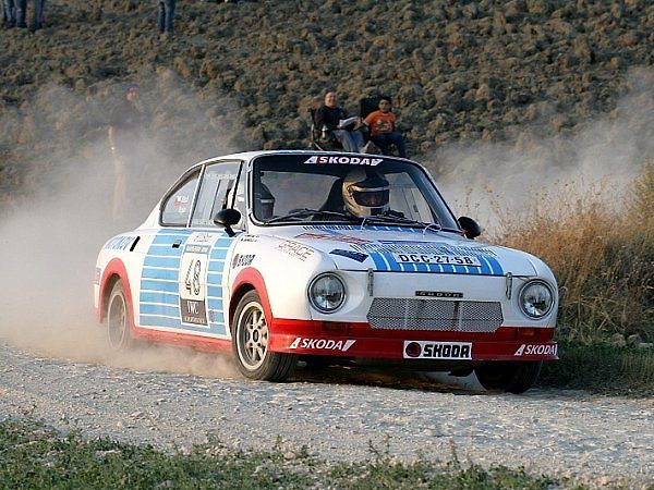 Jiří Trojan a Karel Mach se Škodou 130 RS týmu ČK motorsport na trati 6. Rallylegend San Marino.