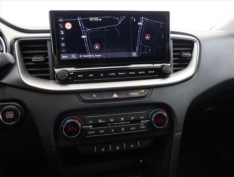 Kia Ceed (2025) 1.5 T-GDI - fotka 10 z 21