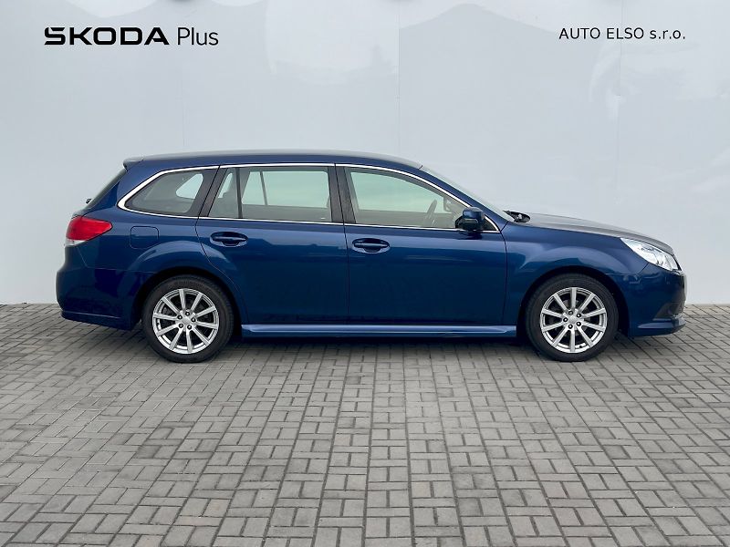Subaru Legacy (2013) 2.5i / 123 kW 4x4 - fotka 29 z 30