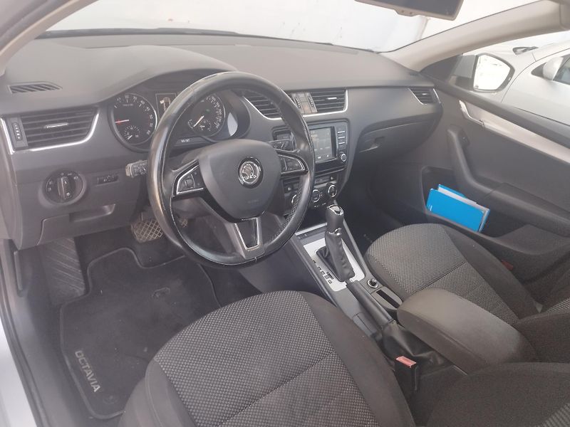 Škoda Octavia III.1.6TDI,volat-608 081 843 - fotka 9 z 16