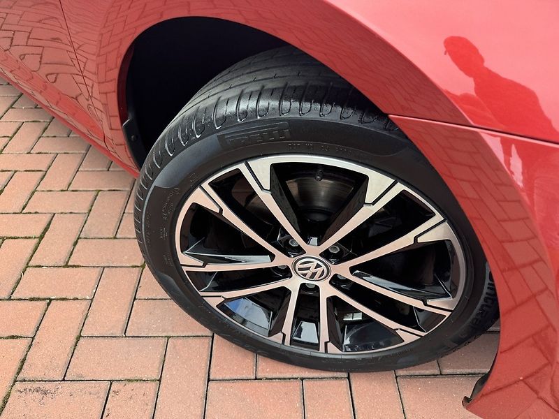 Volkswagen Golf (2016) 1.4TSi Lounge Navi Digi Klima - fotka 45 z 49