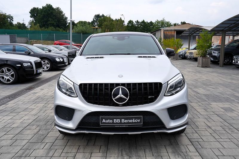 Mercedes-Benz GLE 43 AMG 4Matic/9AT/370PS/DPH - fotka 1 z 43