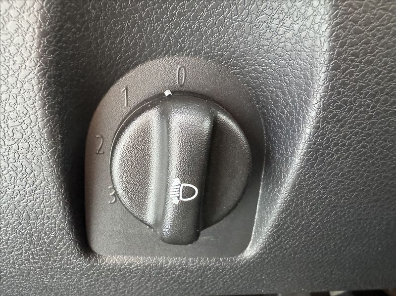 Dacia Logan 1,2 i 16V MCV KLIMA 1.maj ČR - fotka 25 z 50