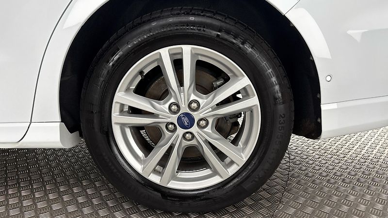 Ford S-MAX 2.0 Ecoblue AUT AWD Titanium - fotka 19 z 28