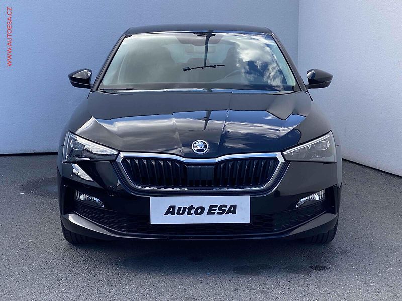 Škoda Scala (2020) 1.0 G-TEC, ČR, Style, LED - fotka 2 z 18