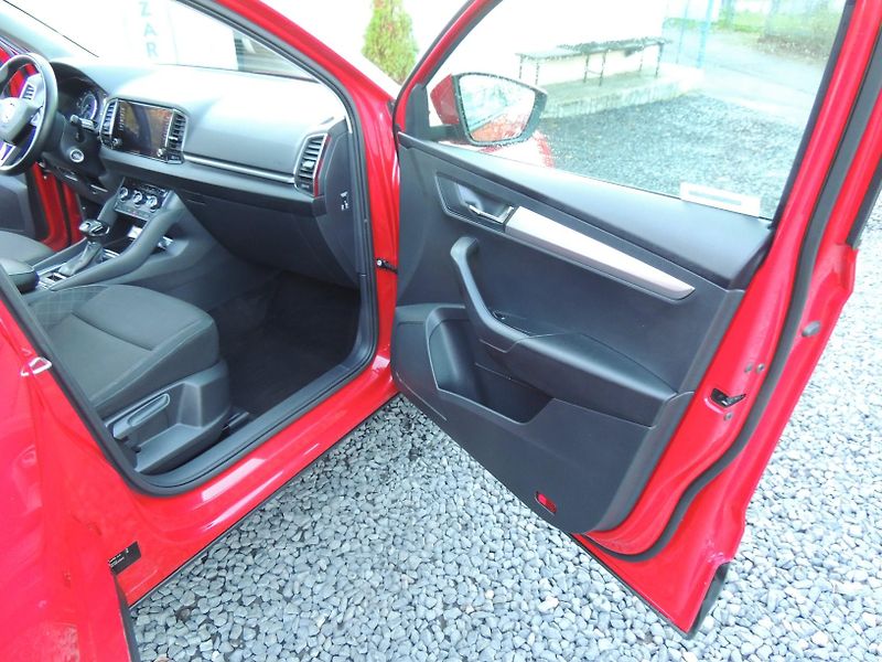 Škoda Karoq (2020) 1.5TSI,110kw,DSG,TZ,ČR,1maj. - fotka 13 z 45