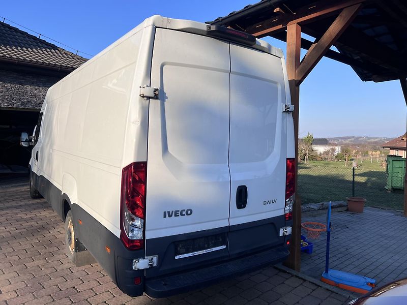 Iveco Daily (2021) L4H2 (Maxi) - fotka 3 z 4