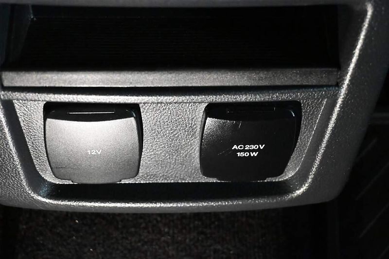 Ford S-MAX (2019) 2.0 TITANIUM LED Kamera ECOBLU - fotka 22 z 35