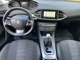 Peugeot 308 (2019) SW 1.5HDi 96kW Allure! - náhled 14
