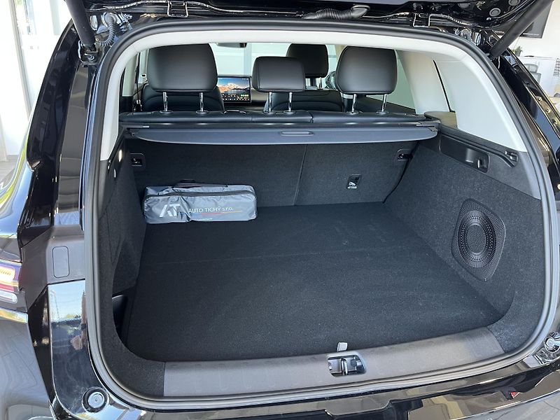 Leapmotor C10 REEV (2025) Design Hybrid EV - fotka 7 z 15