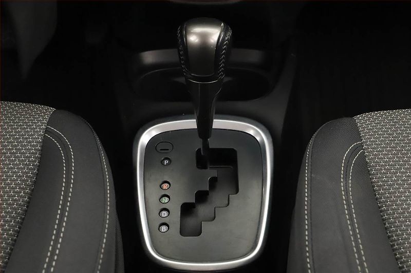 Toyota Yaris (2016) 1.5 Hybrid, Automat - fotka 10 z 17