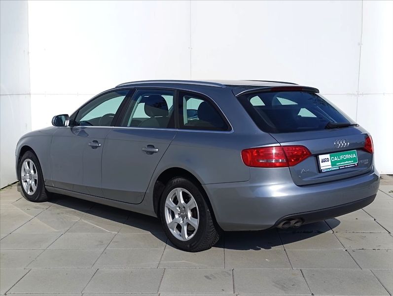 Audi A4 Avant 2,0 TDi Quattro Aut. Kli - fotka 11 z 30