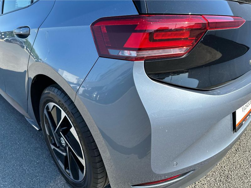 Volkswagen ID.3 150kW ProPerform.58kWh - fotka 20 z 22