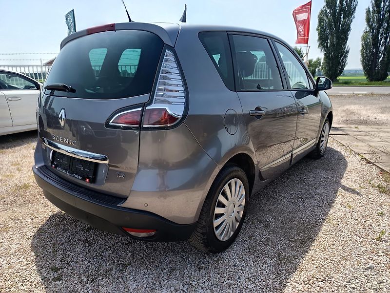 Renault Scénic (2014) 1.2 97kw 114tis Km - fotka 16 z 40