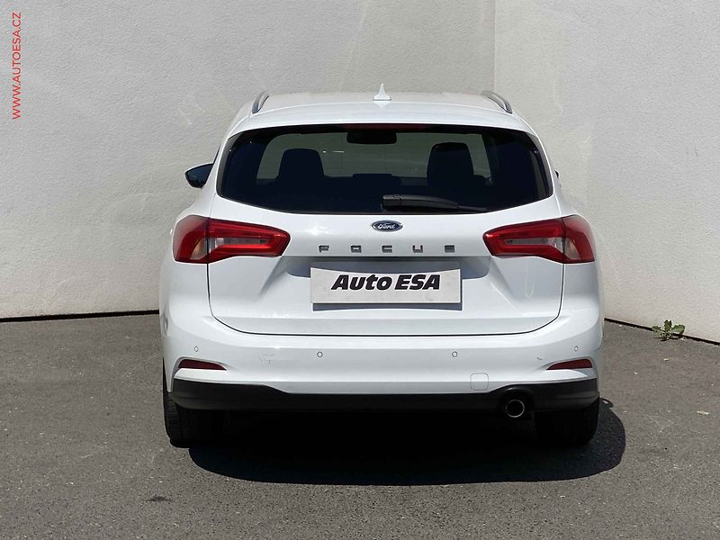 Ford Focus (2018) 1.5 EcoBlue, AT, navi, park - fotka 5 z 19