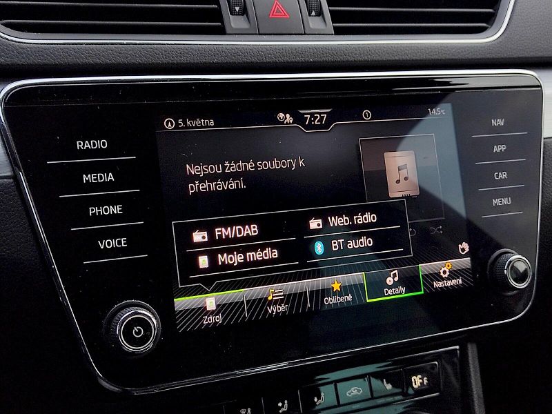 Škoda Superb (2023) Combi 2,0 Tdi 147 Kw DSG - fotka 15 z 38